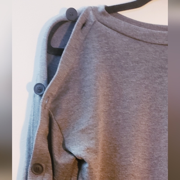 BAILEY 44 Peek-a-boo L/S Tunic | XS | Gray - Picture 7 of 8